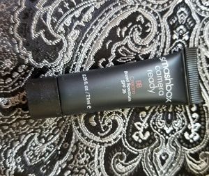 NEW Smashbox camera ready BB cream light medium